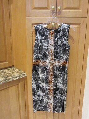 St John Sleeveless Dress
